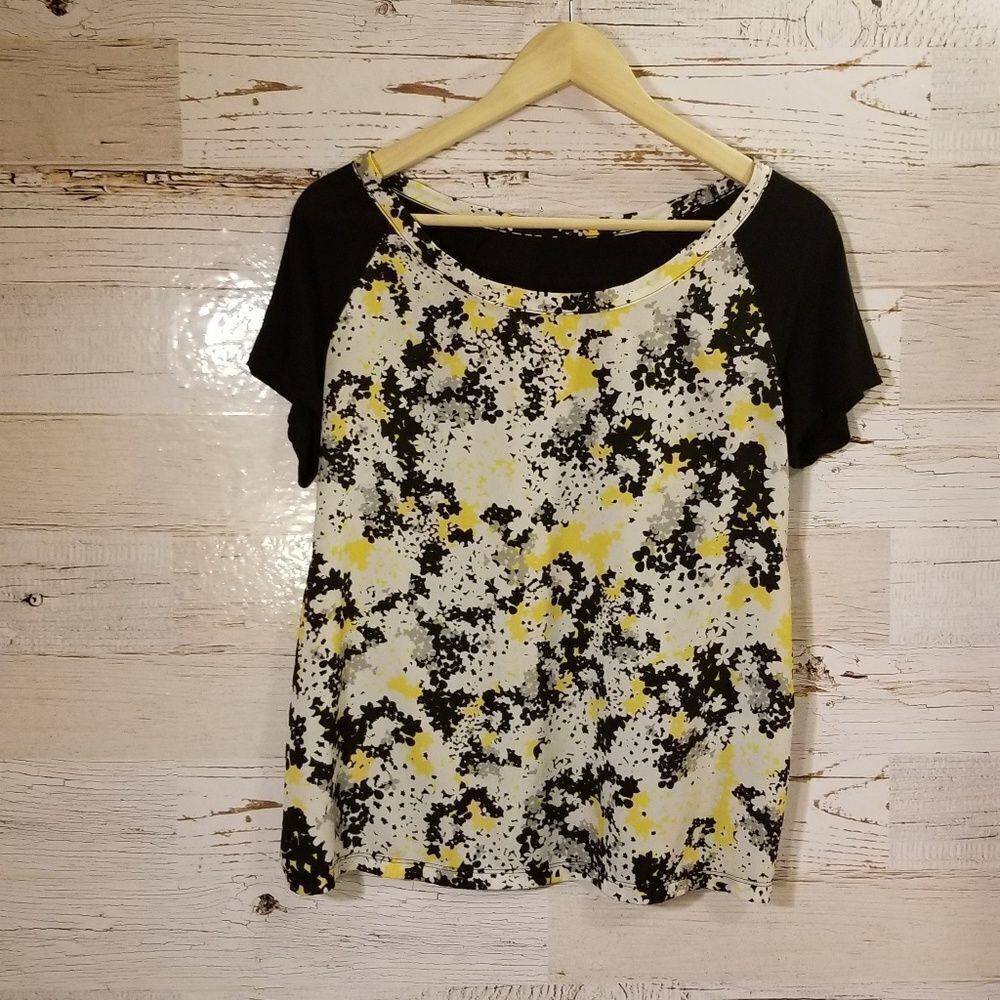 New York & Company short sleeve top